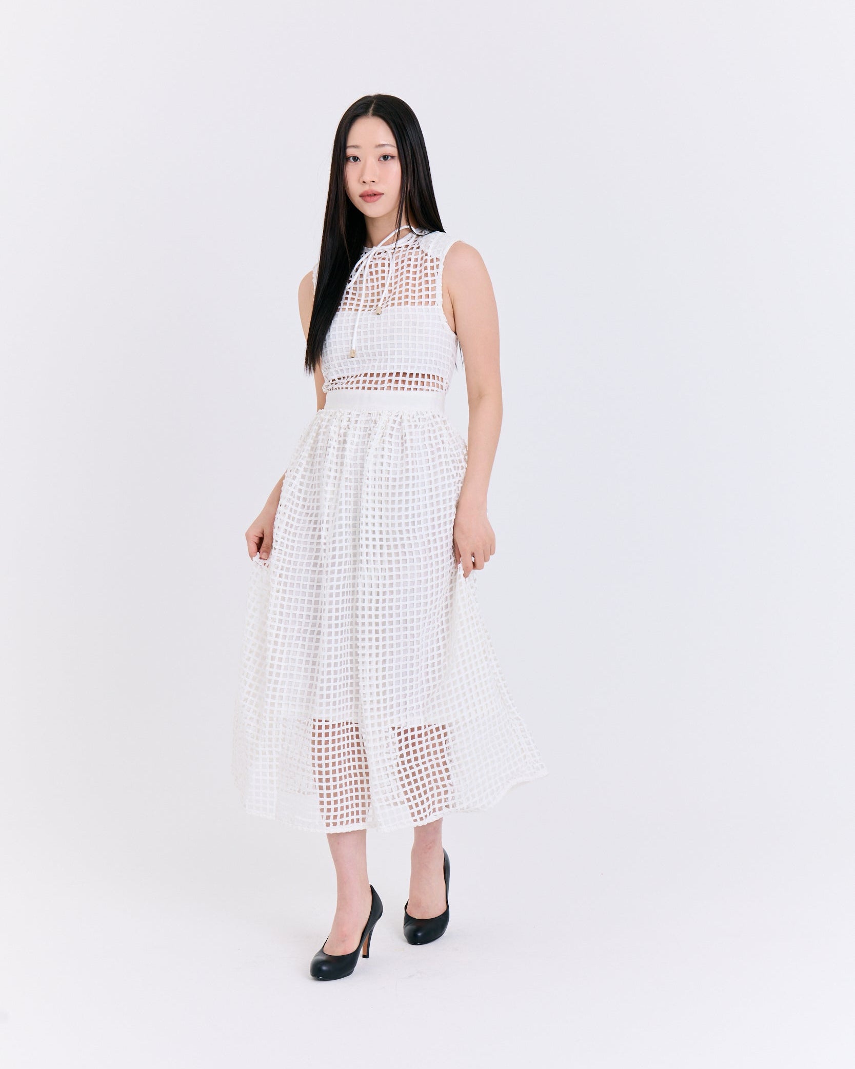 Pure Grid Eyelet Sleeveless Dress (White)